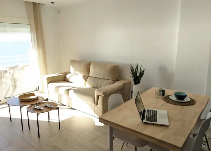 En La Playa Con Garaje *