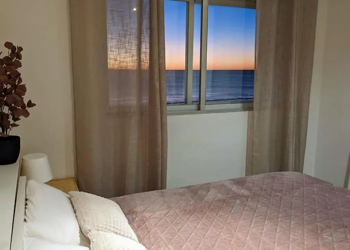 En La Playa Con Garaje *